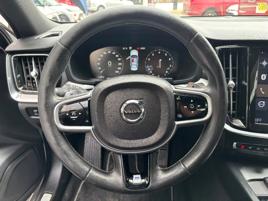 Volvo S60 2.0 T4 R-Design At año 2020