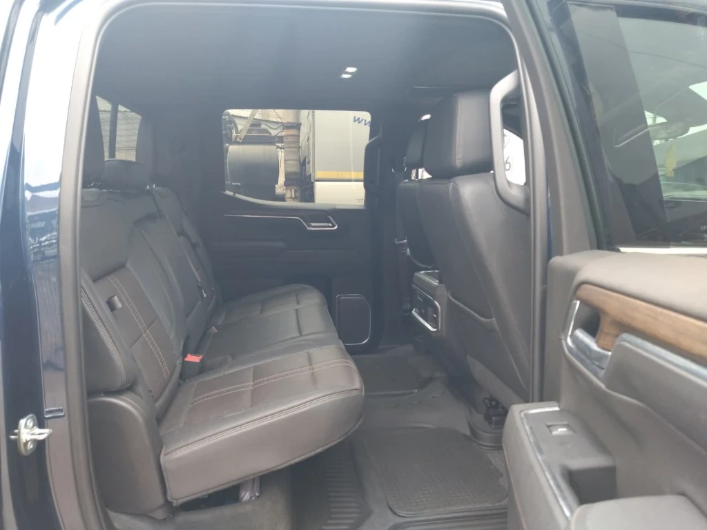 Chevrolet Silverado 3.0 High Country 4x4 At 4p año 2023