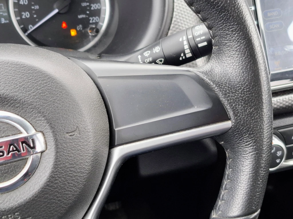 Nissan Kicks 1.6 Sense 4x2 Mt 5p año 2021