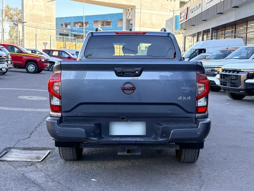 Nissan Navara 2.3d Pro4x Diesel 4x4 Dob.cab. At 4p año 2024