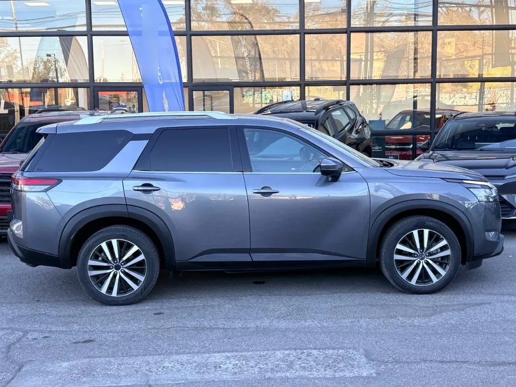Nissan Pathfinder 3.5 Exclusive 4wd Cvt At 5p año 2024