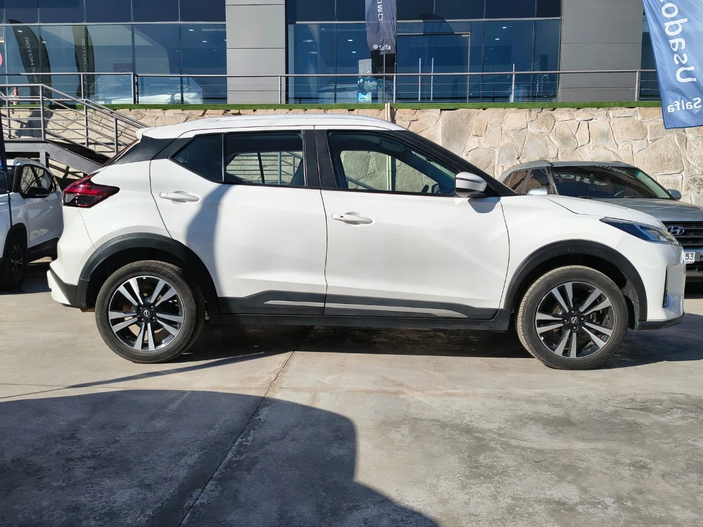 Nissan Kicks 1.6 Advance 4x2 Mt 5p año 2023