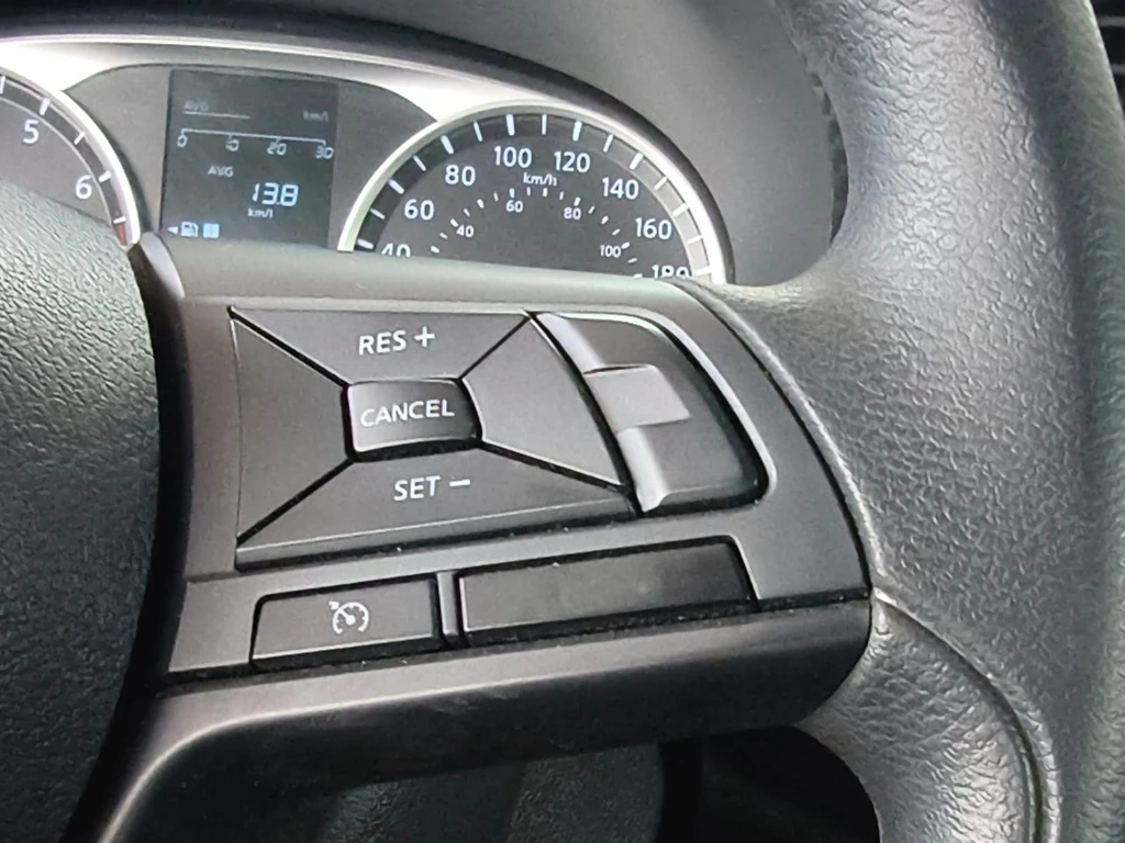 Nissan Versa 1.6 Sense 4x2 Mt 4p año 2025