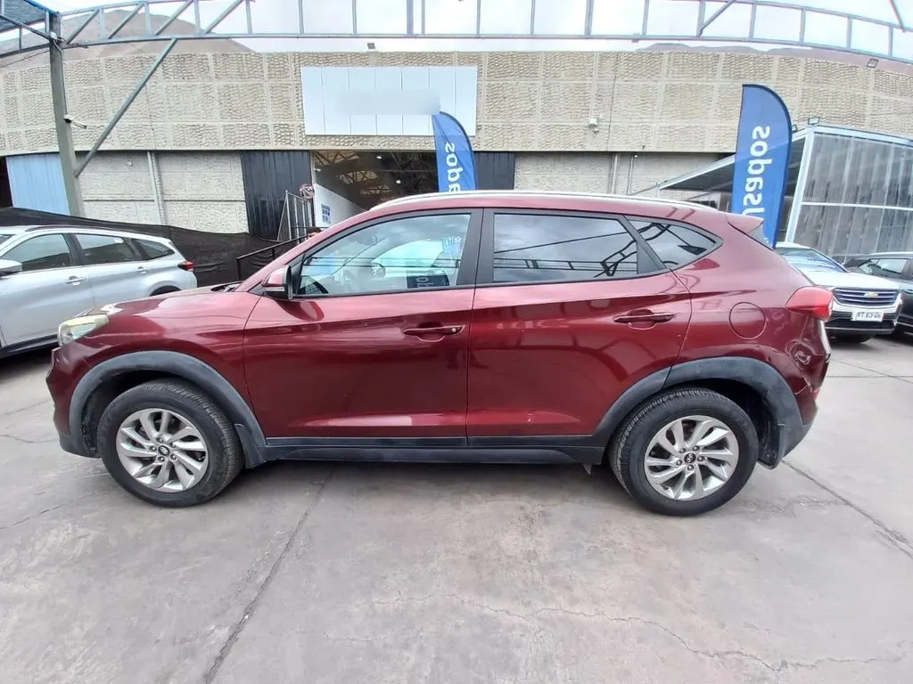 Hyundai Tucson 2.0 Gl Advance 4x2 Mt 5p año 2017
