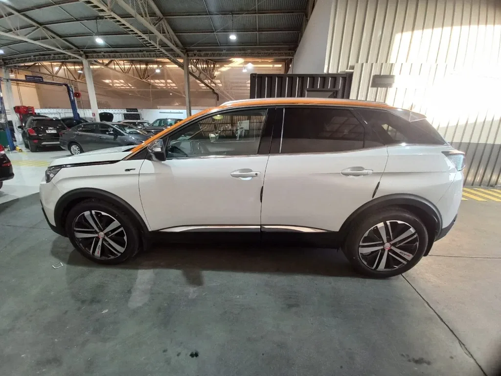 Peugeot 3008 2.0 Gt Bluehdi Diesel 4x2 At 5p año 2019
