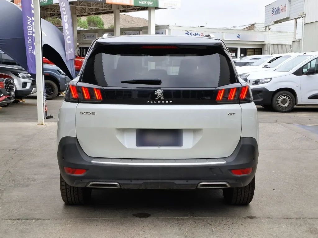 Peugeot 5008 1.5 Gt Bluehdi 4x2 130 Eat8 5p año 2022