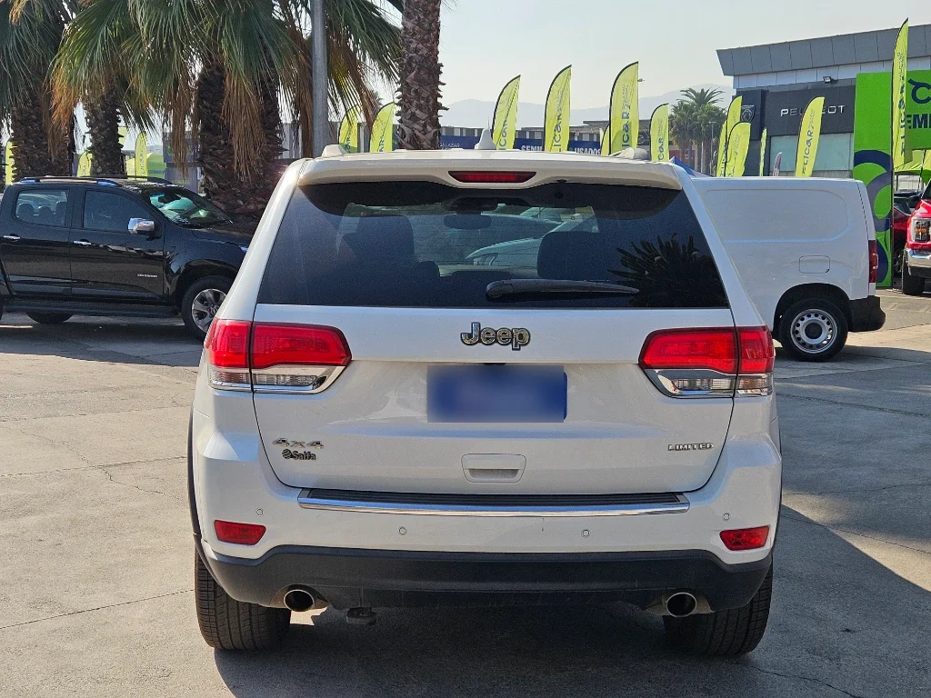 Jeep Grand Cherokee 3.6 Limited Lx 4x4 At 5p año 2018