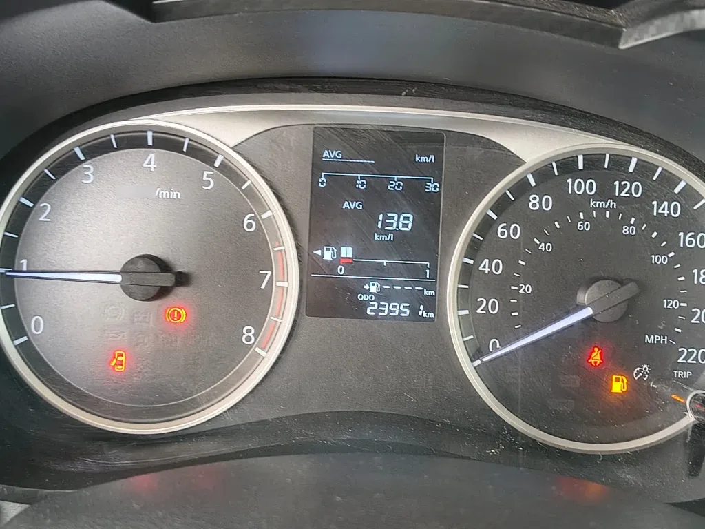Nissan Versa 1.6 Sense 4x2 Mt 4p año 2025
