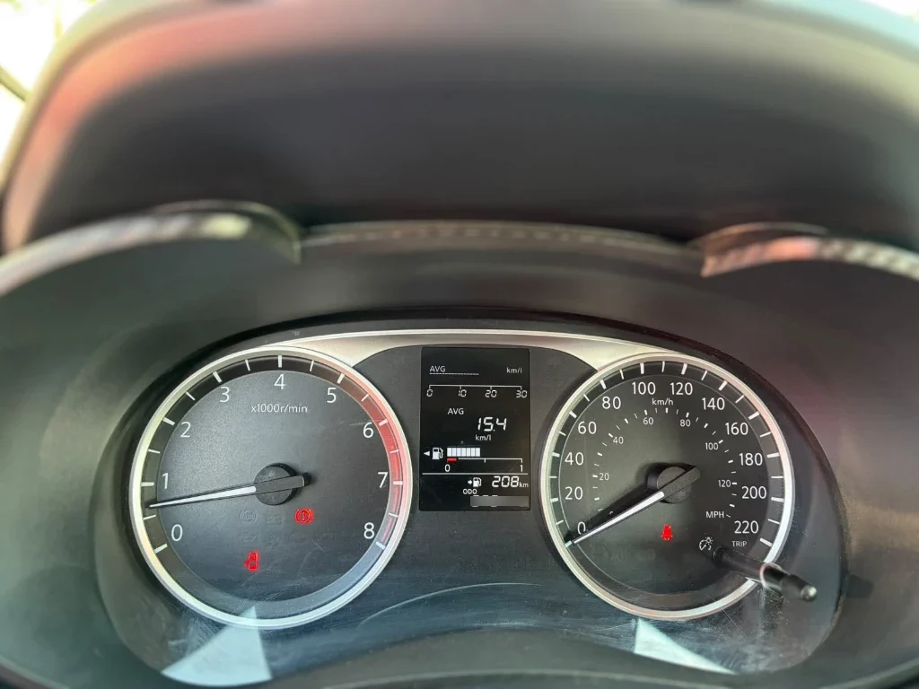 Nissan Versa 1.6 Sense 4x2 Mt 4p año 2025