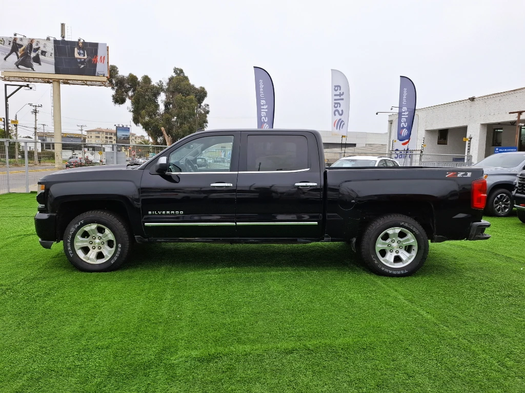 Chevrolet Silverado 5.3 Lt 4wd Ext Z71 Dob. Cab. At 4p año 2019