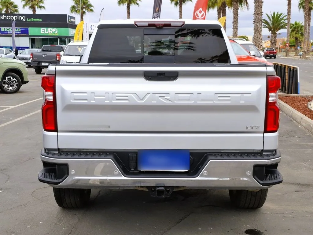 Chevrolet Silverado Dcab 4x4 Sohc 5.3 Aut año 2022