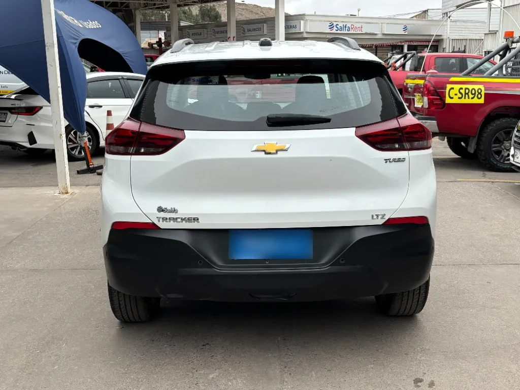 Chevrolet Tracker 1.2t Ltz R 4x2 At 5p año 2025