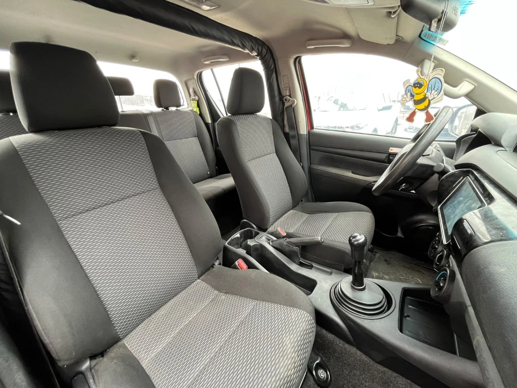 Toyota Hilux Dc 4x4 2.4 D Dx Mt año 2024