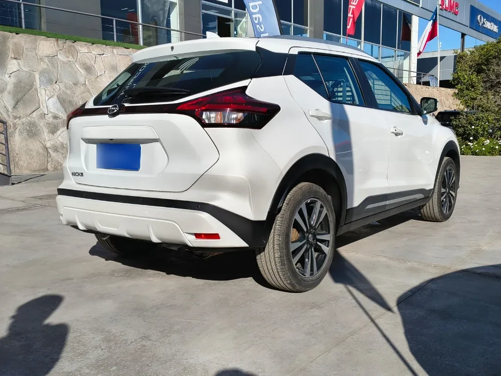 Nissan Kicks 1.6 Advance 4x2 Mt 5p año 2023