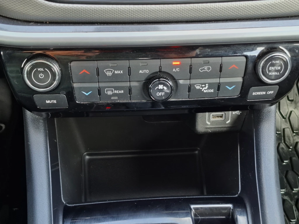 Jeep Compass 1.3 Longitude 4x2 At 5p año 2023