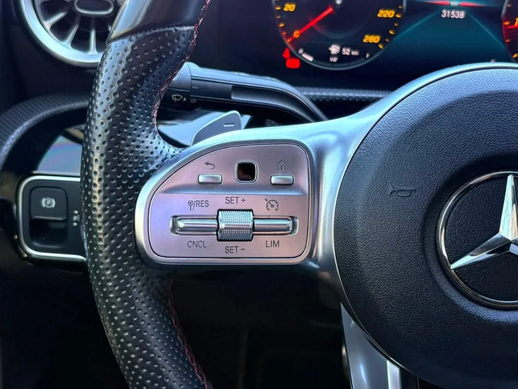 Mercedes-Benz A 200 1.3 Amg Line 4x2 Sedan At 4p año 2023