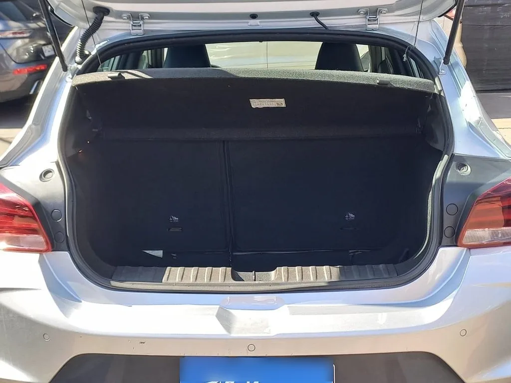 Chevrolet Onix 1.0t Rs Mt 5p año 2022