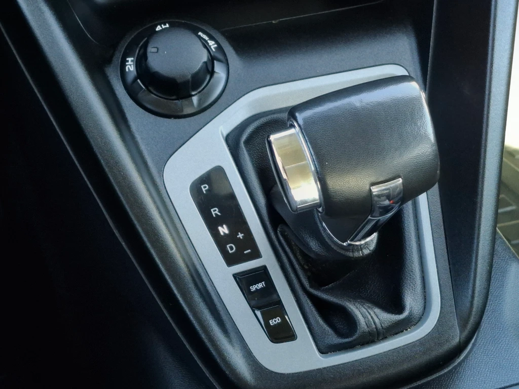Peugeot Landtrek 2.2 Action4 Bluehdi Diesel 4x4 180hp At 4p año 2024