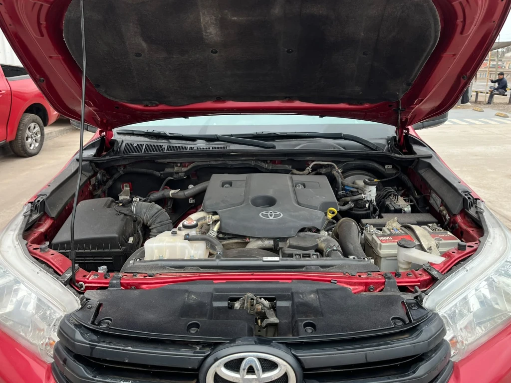Toyota Hilux Dc 4x4 2.4 D Dx Mt año 2024