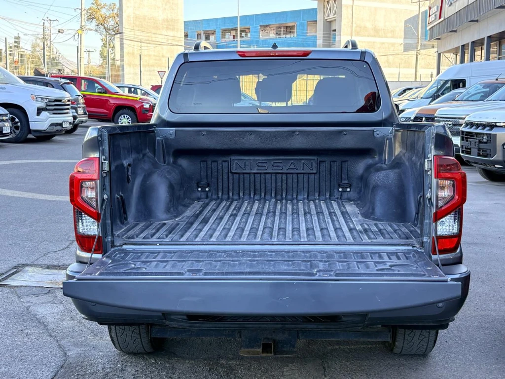 Nissan Navara 2.3d Pro4x Diesel 4x4 Dob.cab. At 4p año 2024