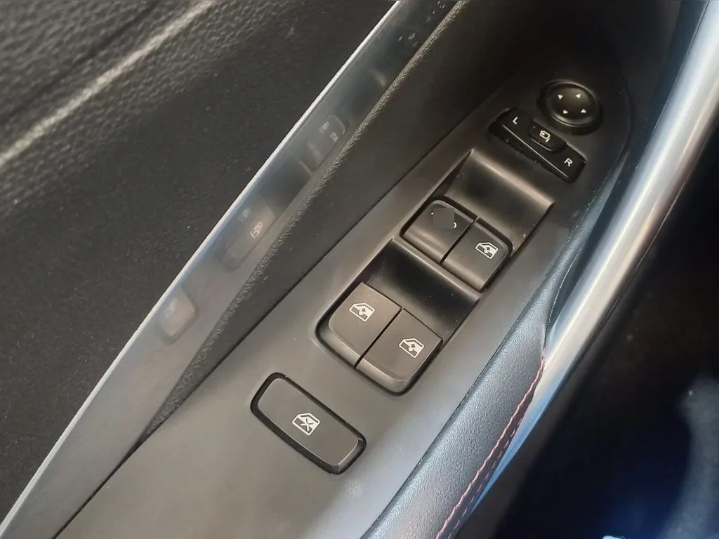 Nissan X-Trail 1.5 E-Power Exclusive Hybrid 4x4 Cvt At 5p año 2025