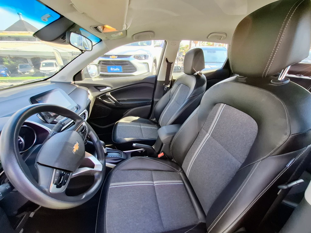 Chevrolet Tracker 1.2t Ltz R 4x2 At 5p año 2025