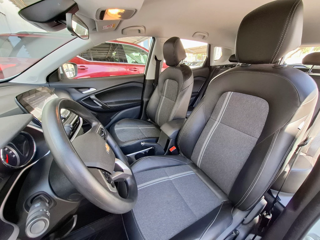 Chevrolet Tracker 1.2t Ltz R 4x2 At 5p año 2025
