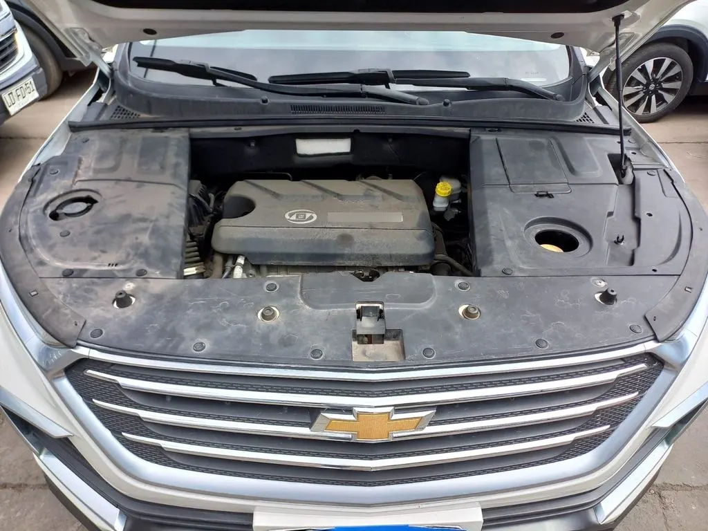 Chevrolet Captiva 1.5t Premier Fwd Mt 5p año 2022