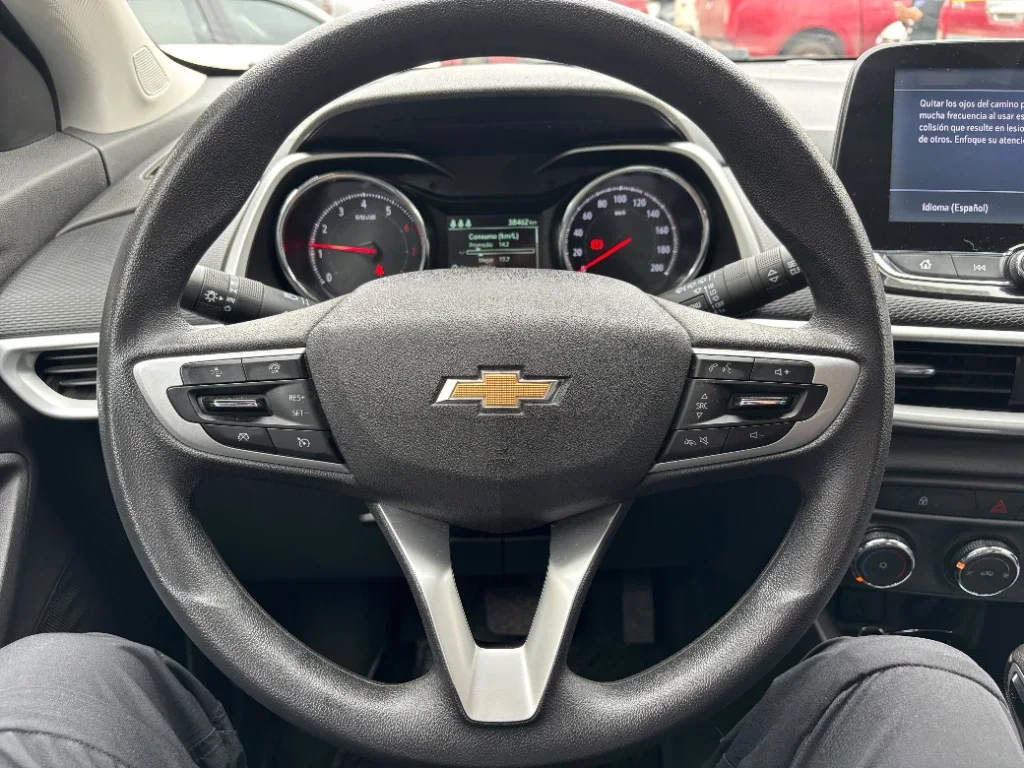 Chevrolet Tracker 1.2t Ltz R 4x2 At 5p año 2025