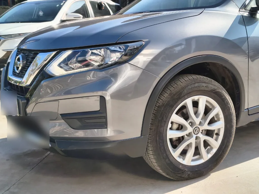 Nissan X-Trail 2.5 Sense 4x2 2row Cvt At 5p año 2023