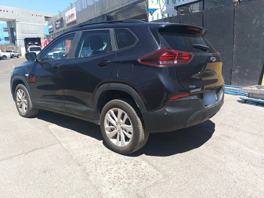 Chevrolet Tracker 1.2t Ltz R 4x2 At 5p año 2025