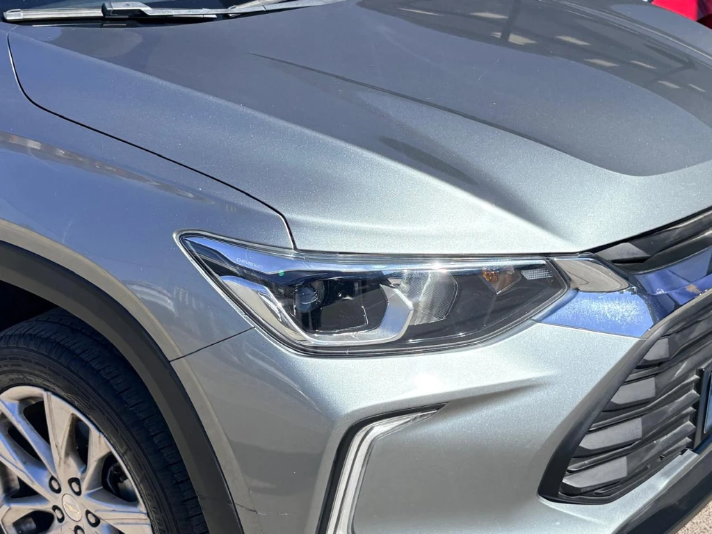 Chevrolet Tracker 1.2t Ltz R 4x2 At 5p año 2025