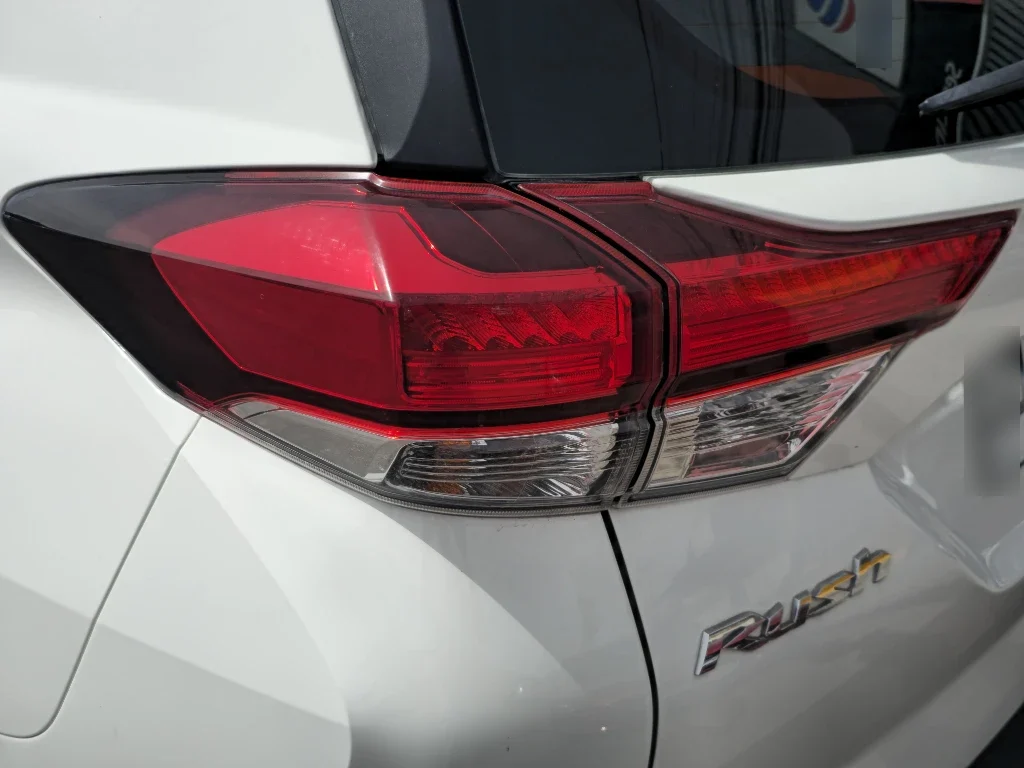 Toyota Rush 1.5 Xei 4x2 Mt 5p año 2023