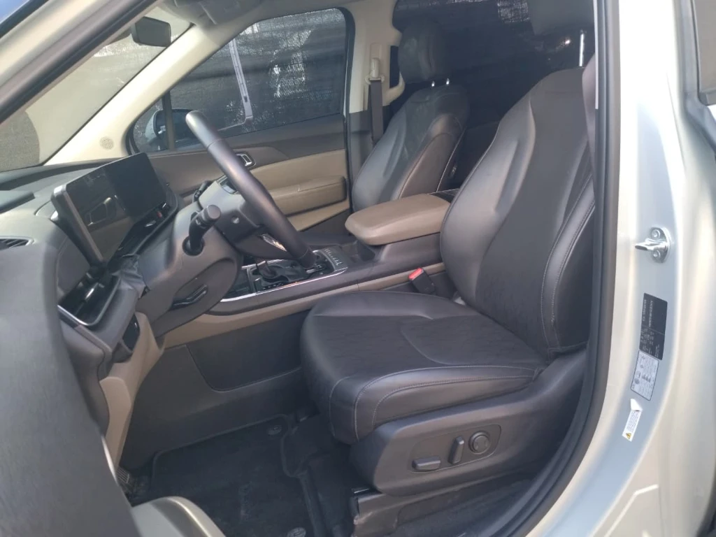 Kia Carnival 2.2 Ex Diesel 4x2 8at 5p año 2025