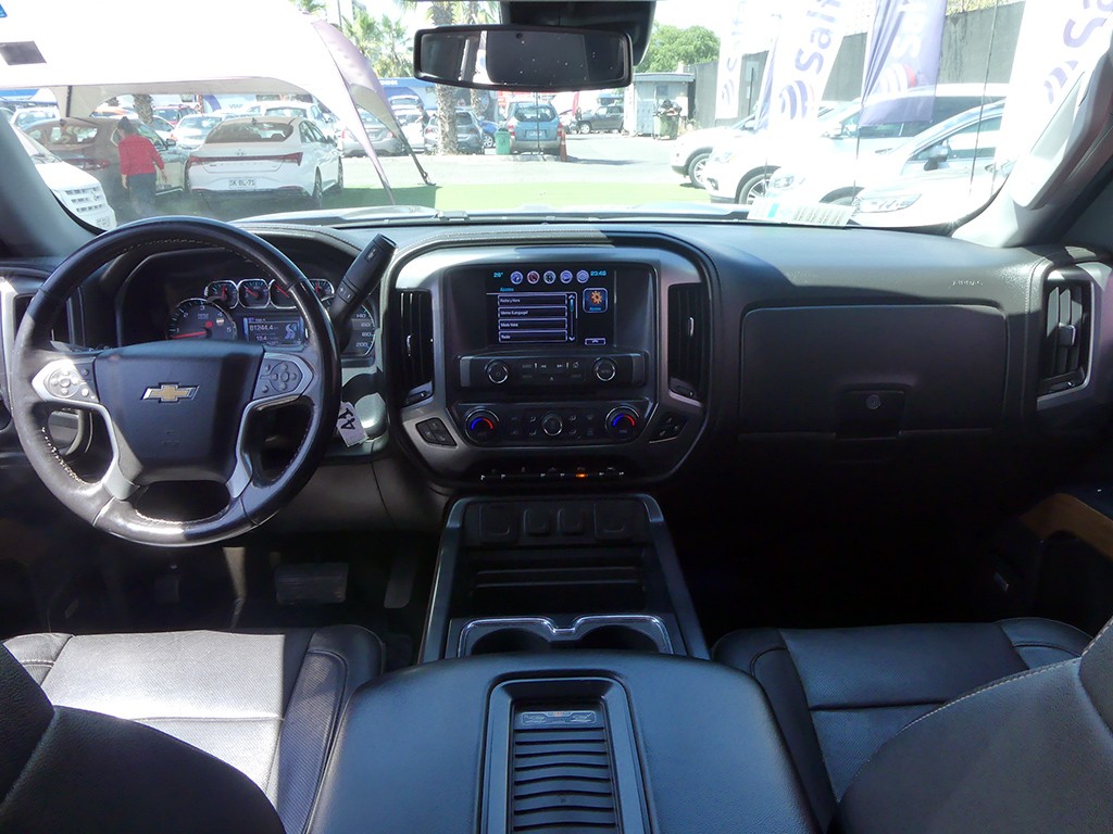 Chevrolet Silverado 5.3 Ltz 4wd Cc Dob Cab At 4p año 2019