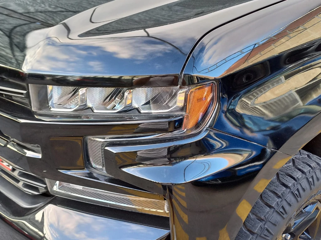 Chevrolet Silverado 5.3 Lt Trailboss Z71 4x4 At 4p año 2022