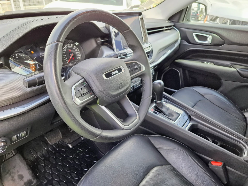 Jeep Compass 1.3 Longitude 4x2 At 5p año 2023