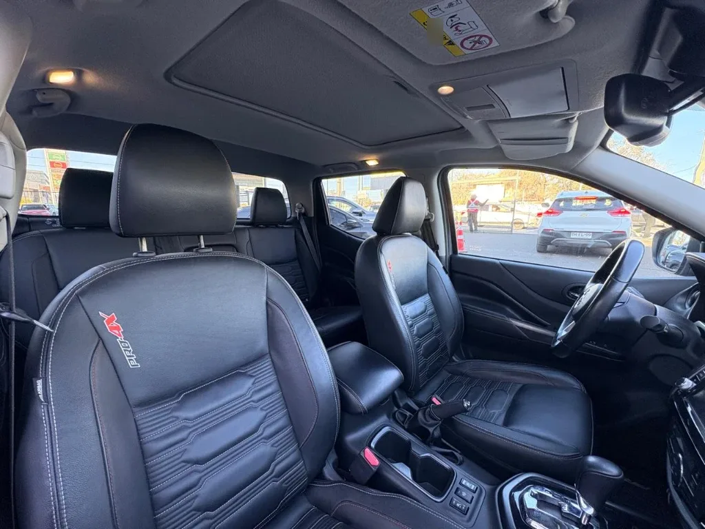 Nissan Navara 2.3d Pro4x Diesel 4x4 Dob.cab. At 4p año 2024