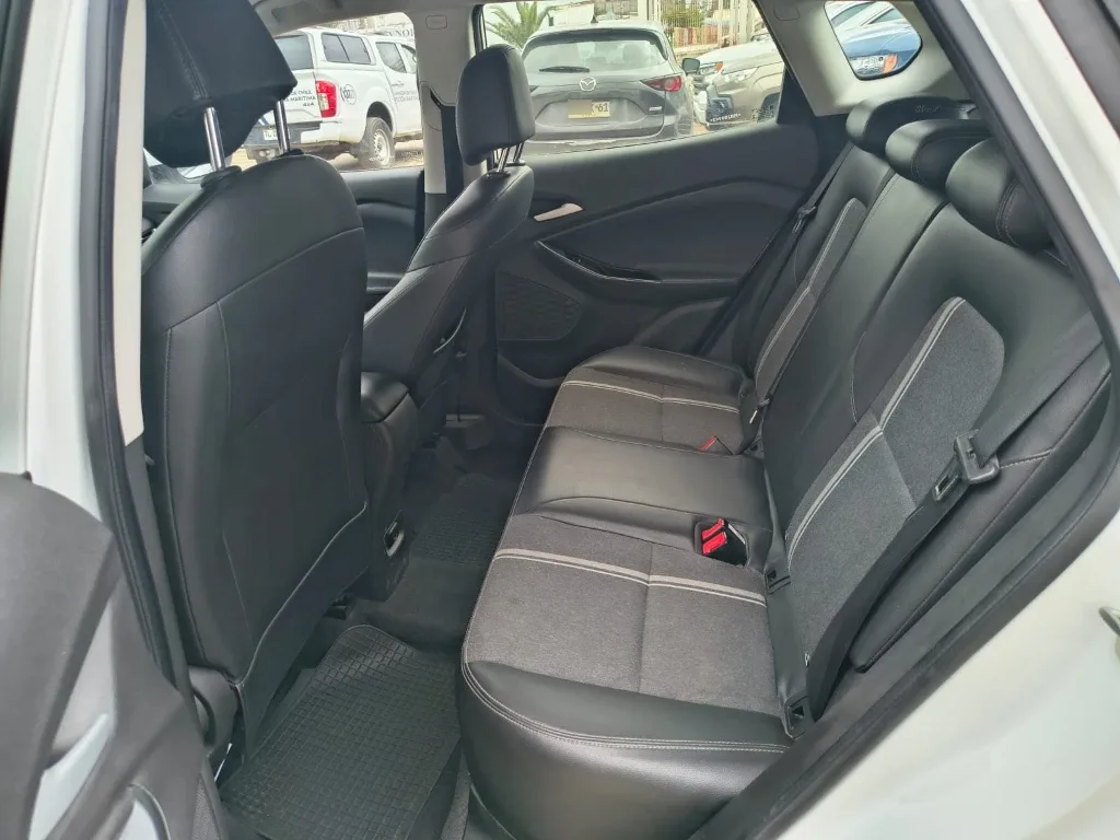 Chevrolet Tracker 1.2t Ltz Fwd Mt 5p año 2021