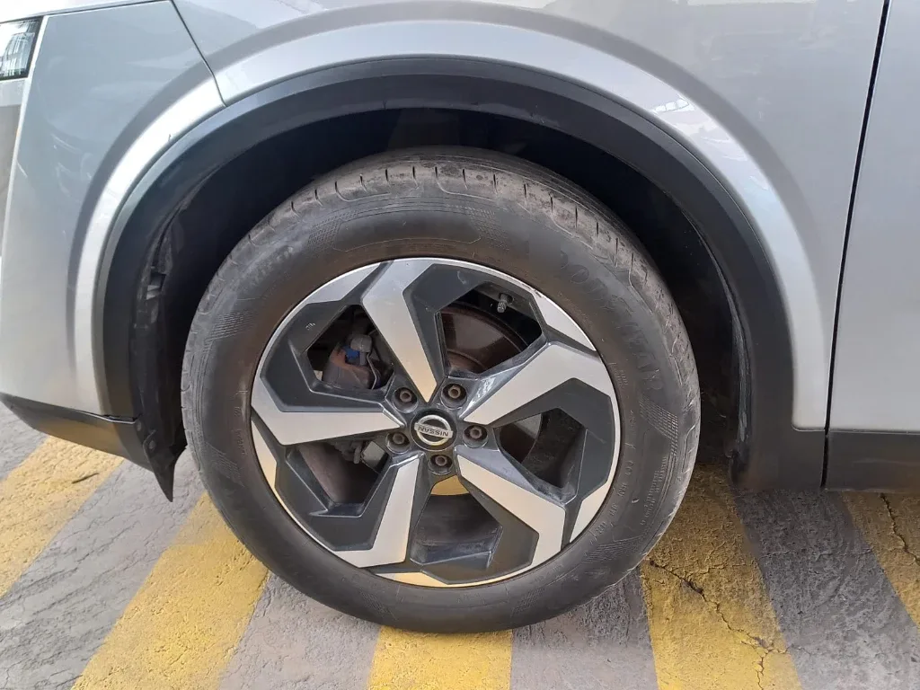 Nissan Qashqai 1.3t Advance 2wd Cvt At 5p año 2023