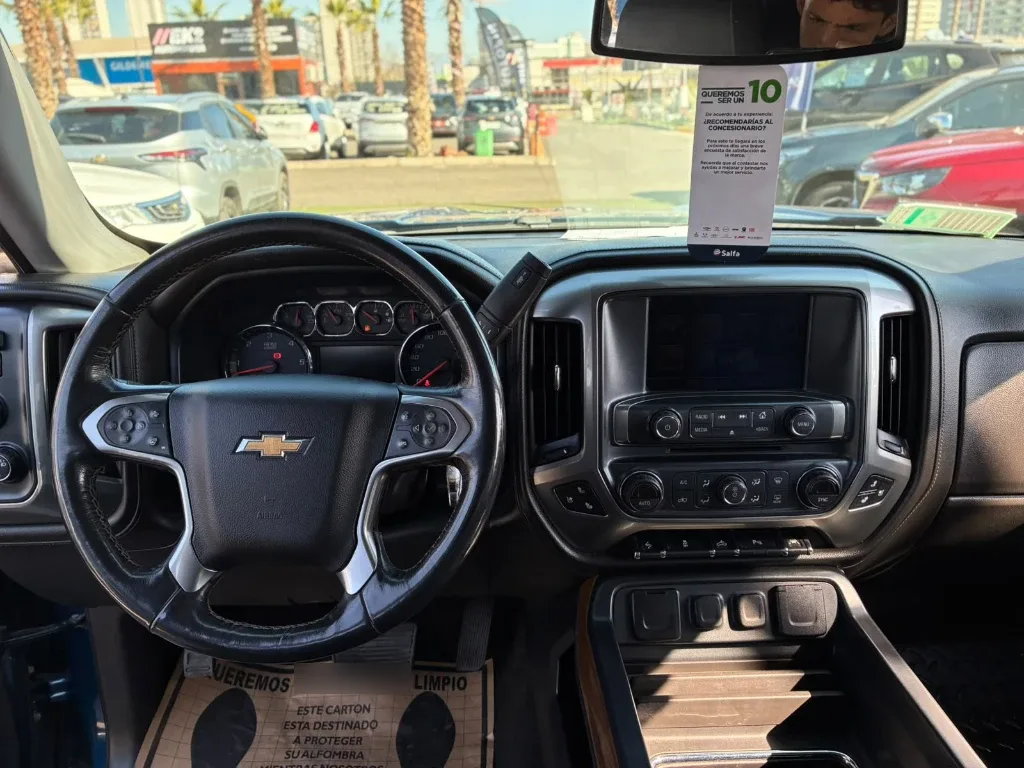 Chevrolet Silverado 5.3 Ltz 4wd Cc Dob Cab At 4p año 2019