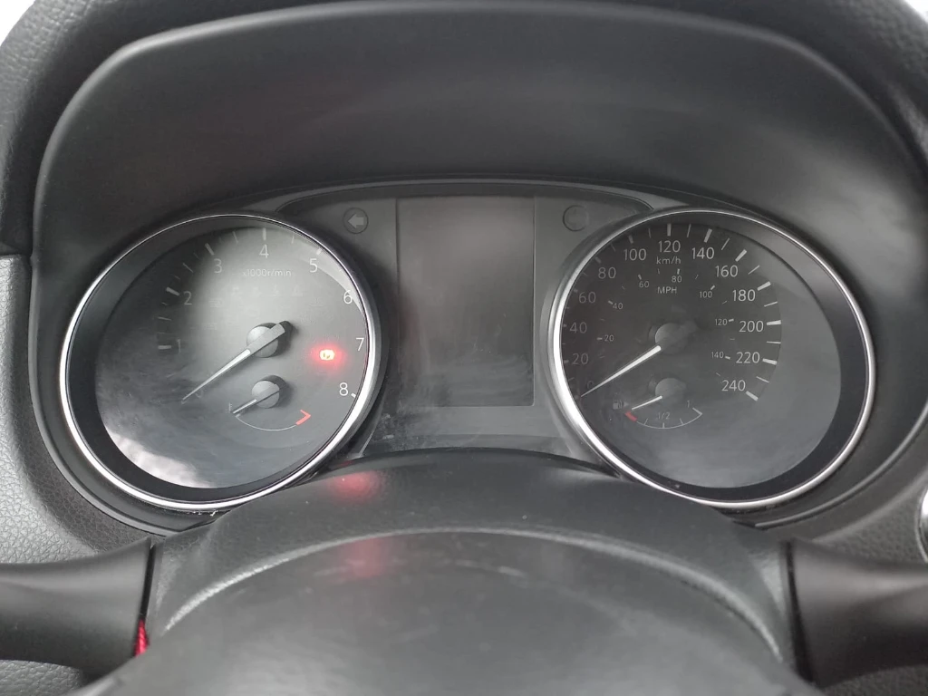 Nissan Qashqai 2.0 Sense Multimedia 4x2 Mt 5p año 2021