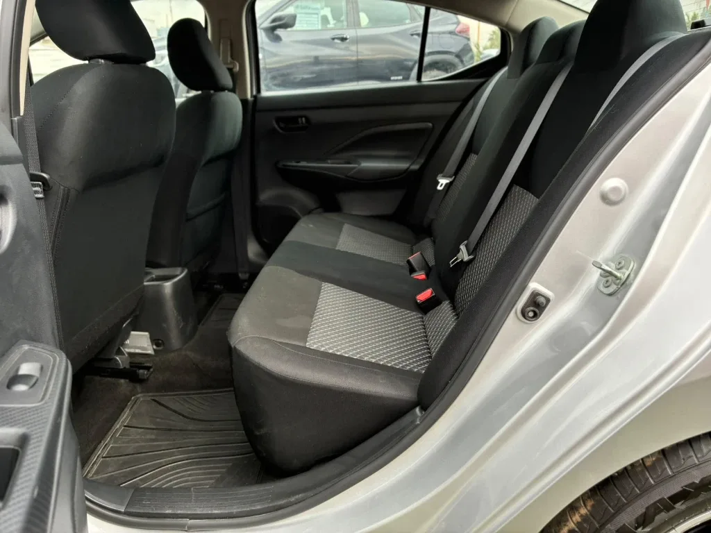 Nissan Versa 1.6 Sense 4x2 Mt 4p año 2025