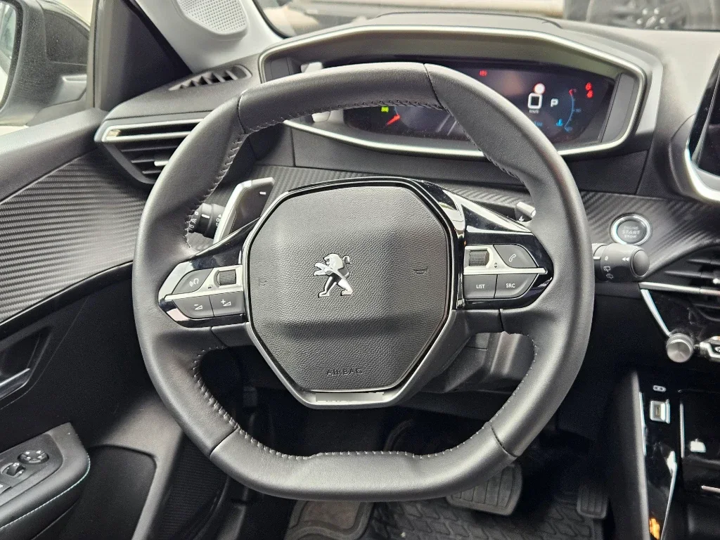Peugeot 208 1.2t Mca Puretech 130 Allure 4x2 Eat8 5p año 2024