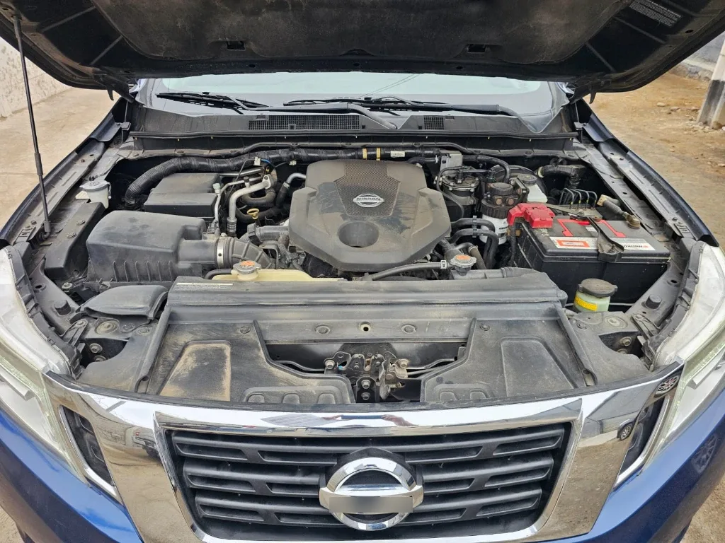 Nissan Np300 2.3 Le Diesel 4wd Dob.cab. At 4p año 2018