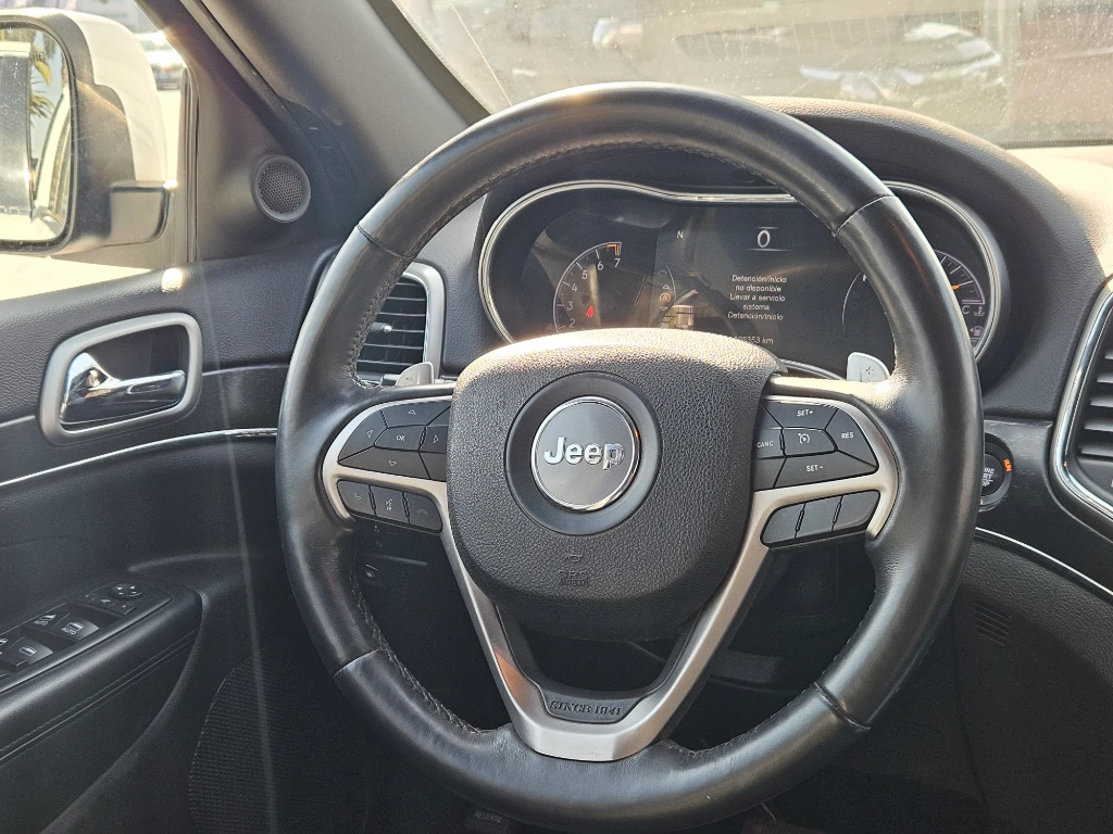 Jeep Grand Cherokee 3.6 Limited Lx 4x4 At 5p año 2018