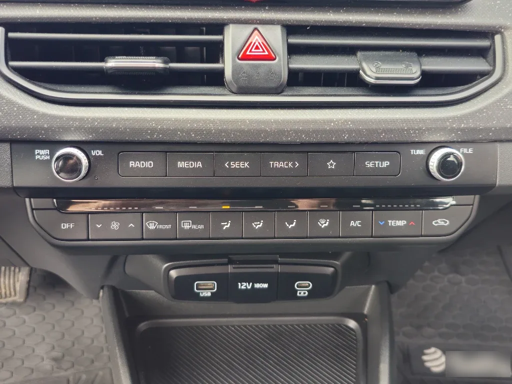 Kia K3 1.4 Lx 4x2 At 5p año 2026
