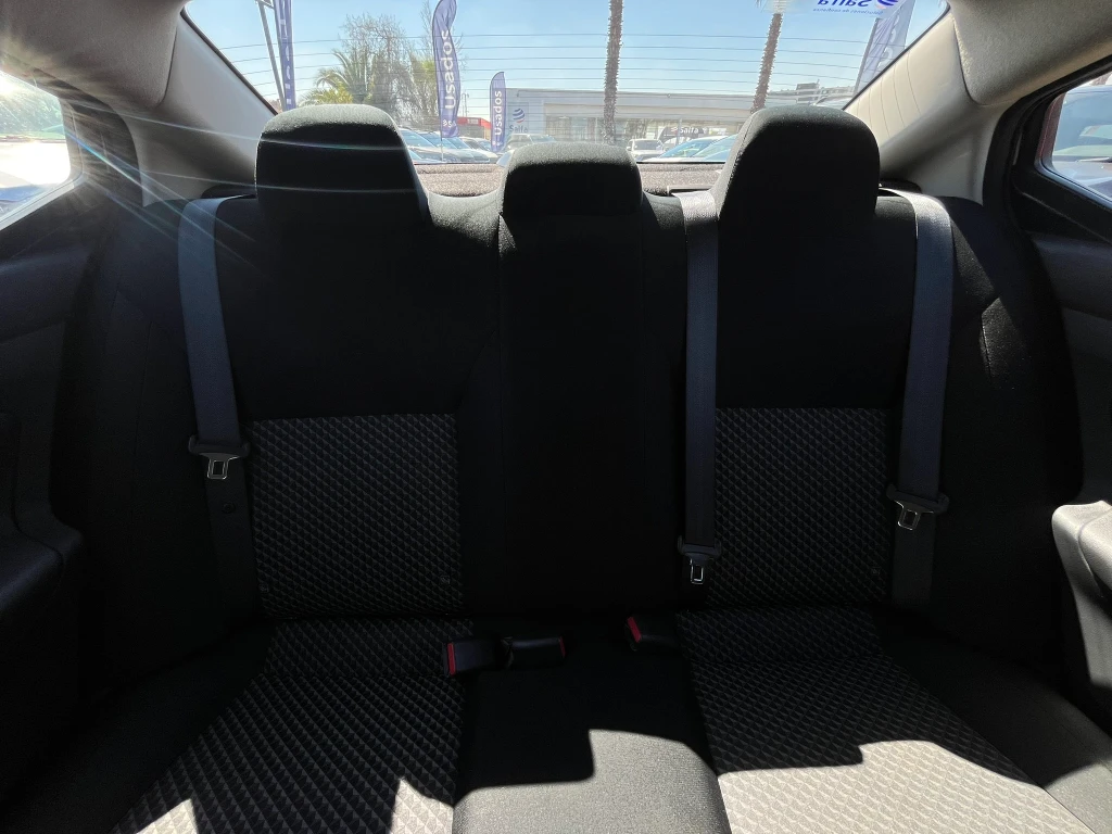 Nissan Versa 1.6 Sense 4x2 Mt 4p año 2025