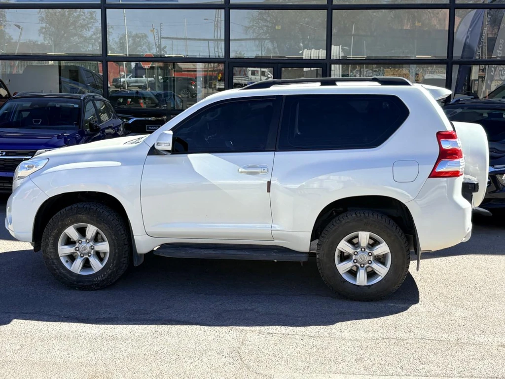 Toyota Land Cruiser Prado 2.7 Limited 4x4 At 3p año 2017
