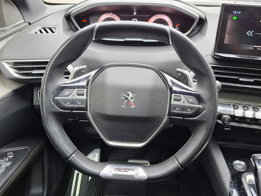 Peugeot 5008 1.5 Gt Bluehdi 4x2 130 Eat8 5p año 2022